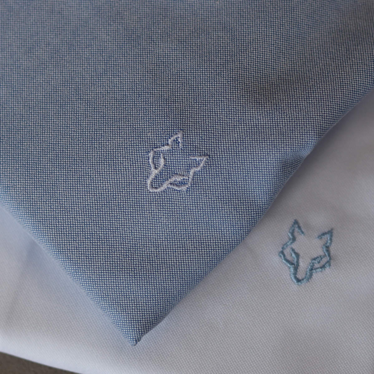 Camisa Blanca Lobo Bordado