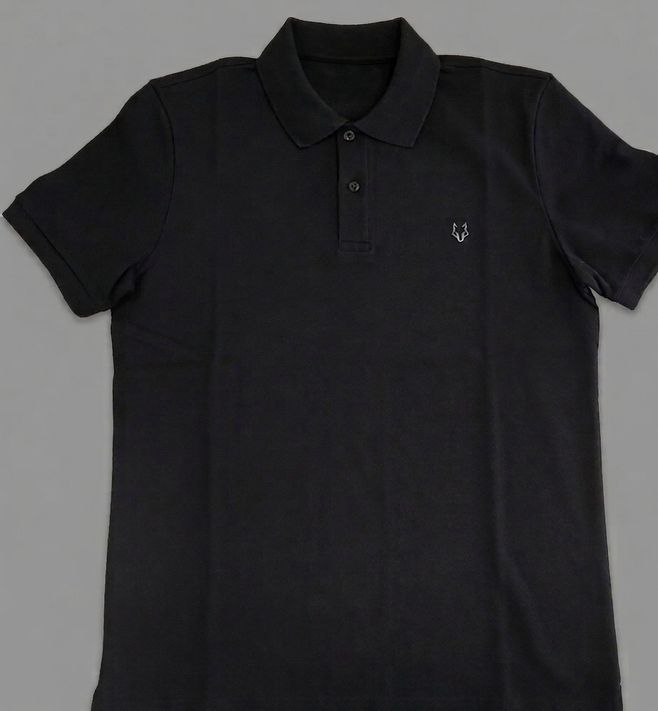 Polo Negro Lobo Bordado